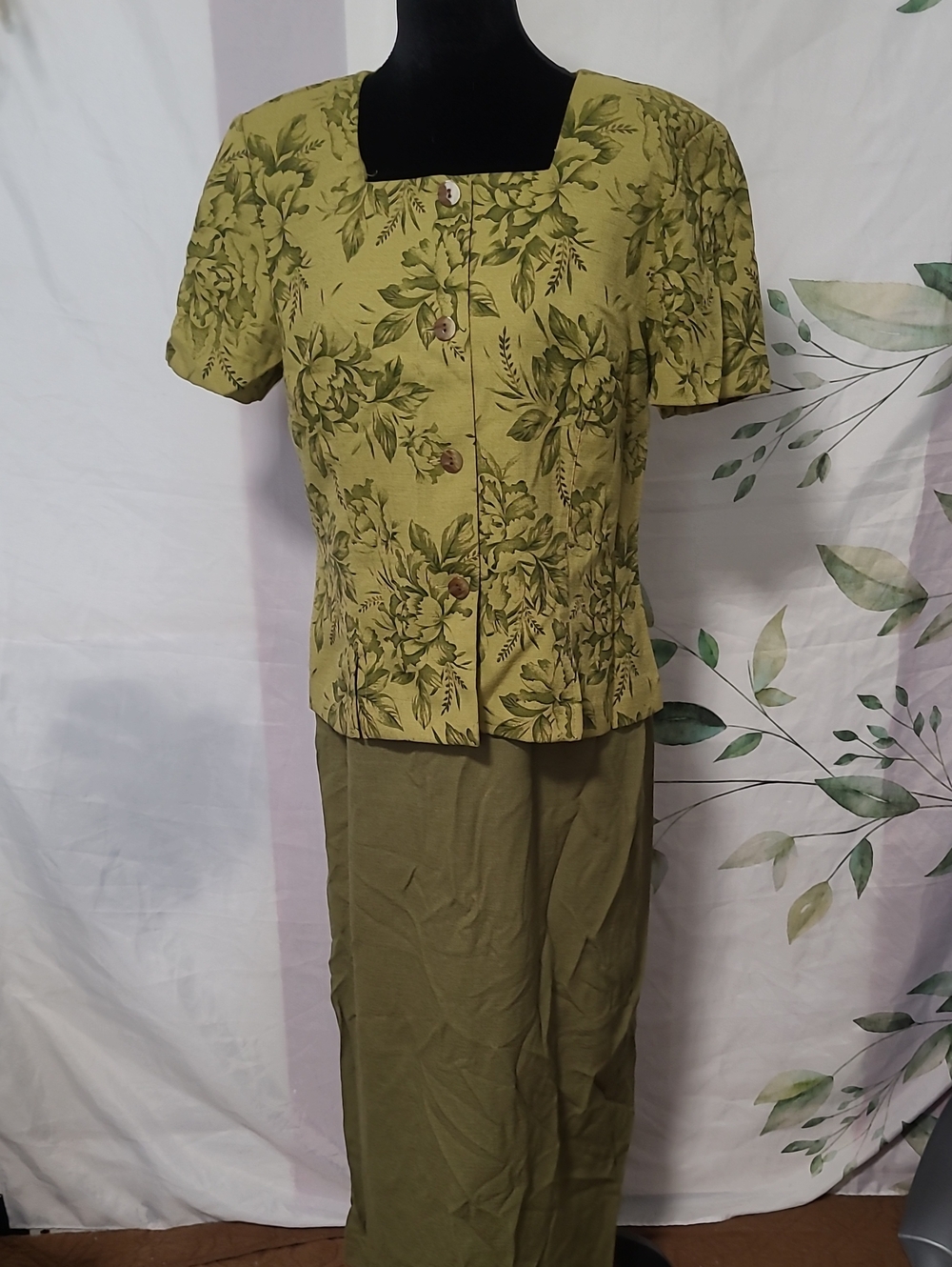 Women's Olive Green Two-Piece Floral Top and Skirt Set